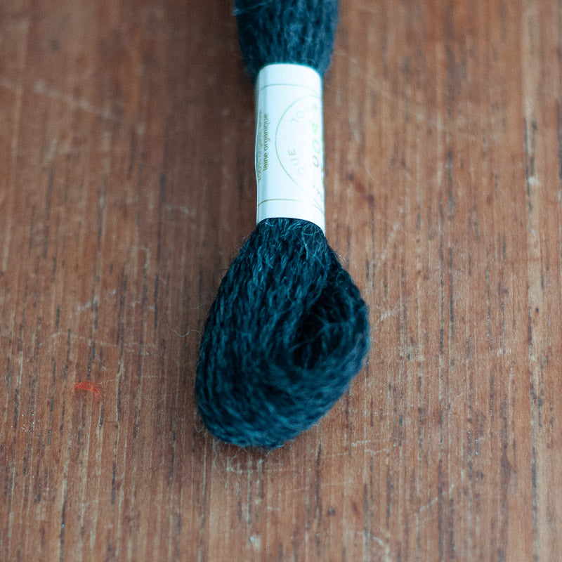 Uldbroderigarn